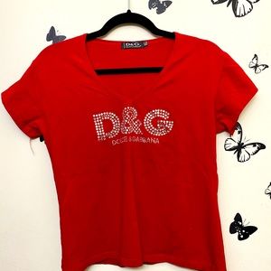 D & G v neck tee size XL